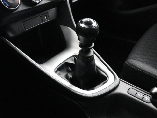 Toyota Yaris - 1.5 VVT-i First Edition