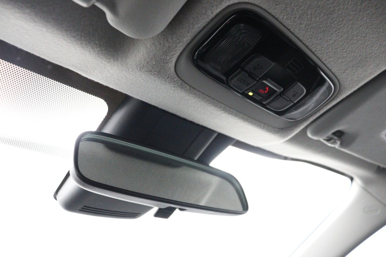 Toyota Yaris - 1.5 VVT-i First Edition 34