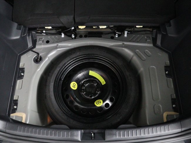 Toyota Yaris - 1.5 VVT-i First Edition