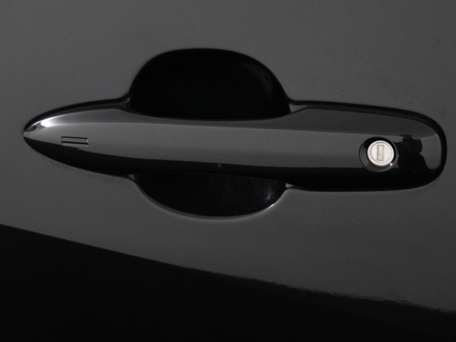 Toyota Yaris - 1.5 VVT-i First Edition