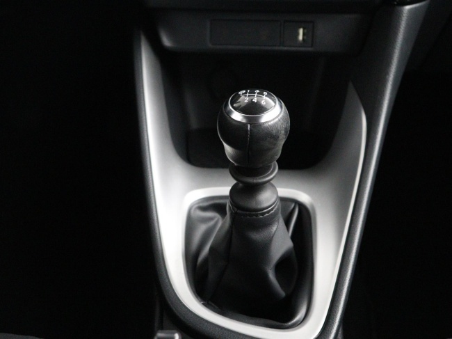 Toyota Yaris - 1.5 VVT-i First Edition