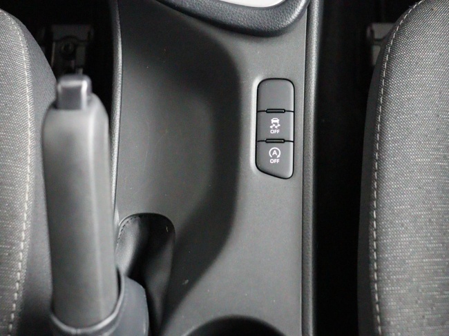 Toyota Yaris - 1.5 VVT-i First Edition