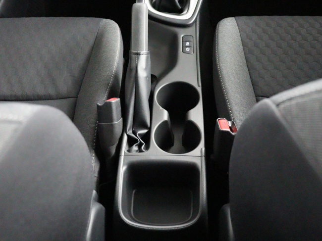 Toyota Yaris - 1.5 VVT-i First Edition