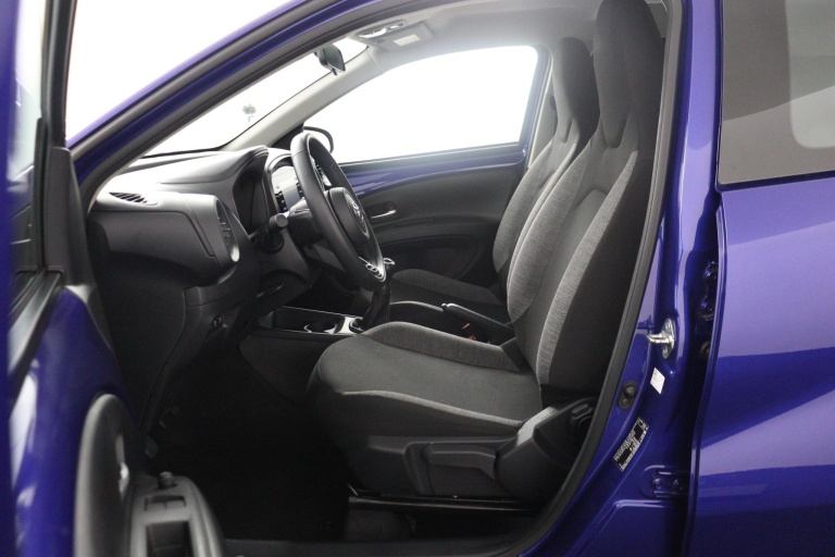 Toyota Aygo X - 1.0 VVT-i MT Play 14