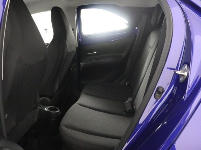 Toyota Aygo X - 1.0 VVT-i MT Play