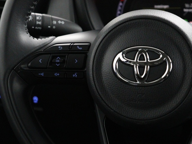 Toyota Aygo X - 1.0 VVT-i MT Play