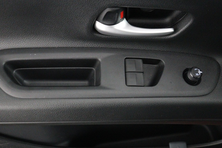 Toyota Aygo X - 1.0 VVT-i MT Play 27