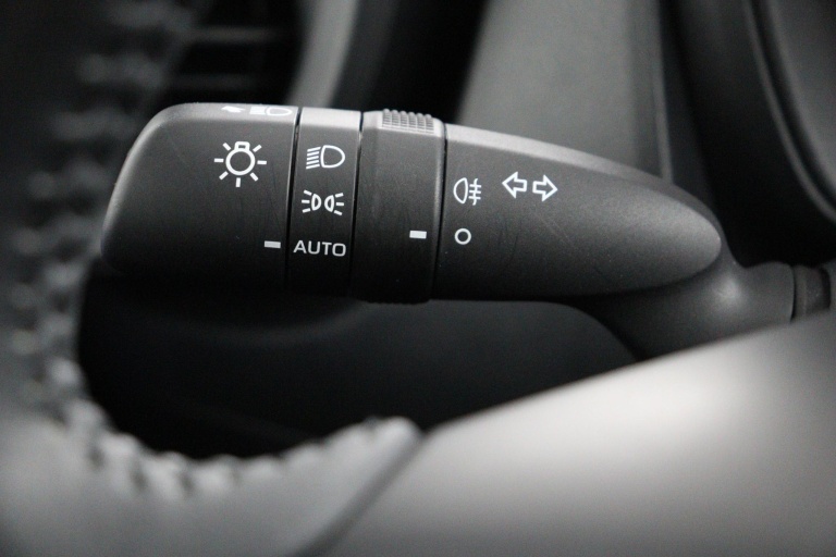 Toyota Aygo X - 1.0 VVT-i MT Play 29