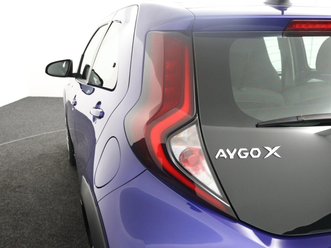 Toyota Aygo X - 1.0 VVT-i MT Play