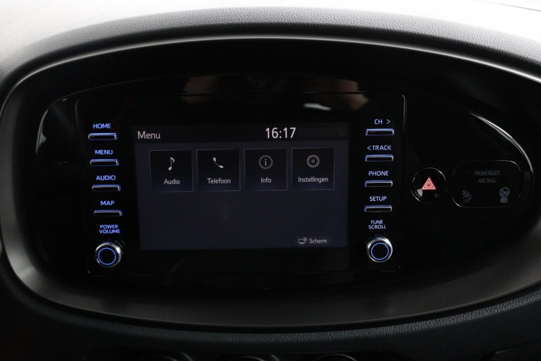 Toyota Aygo X - 1.0 VVT-i MT Play 42