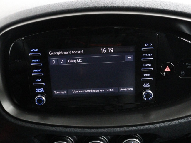 Toyota Aygo X - 1.0 VVT-i MT Play