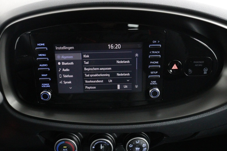 Toyota Aygo X - 1.0 VVT-i MT Play 45