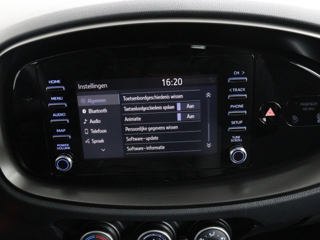 Toyota Aygo X - 1.0 VVT-i MT Play