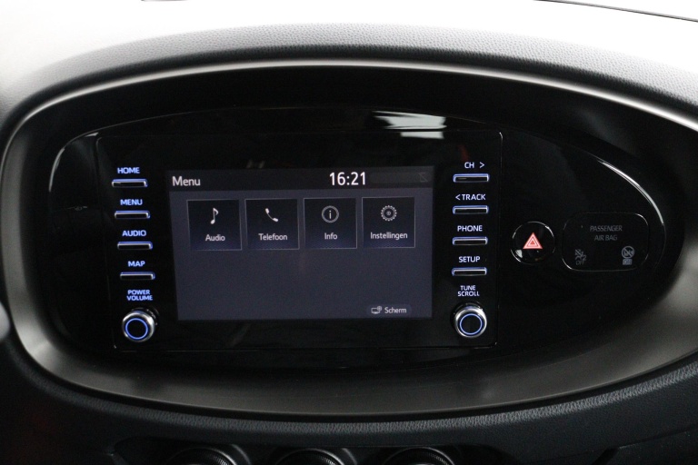 Toyota Aygo X - 1.0 VVT-i MT Play 48