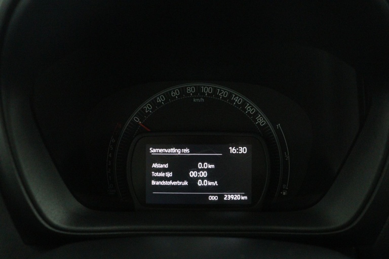 Toyota Aygo X - 1.0 VVT-i MT Play 57