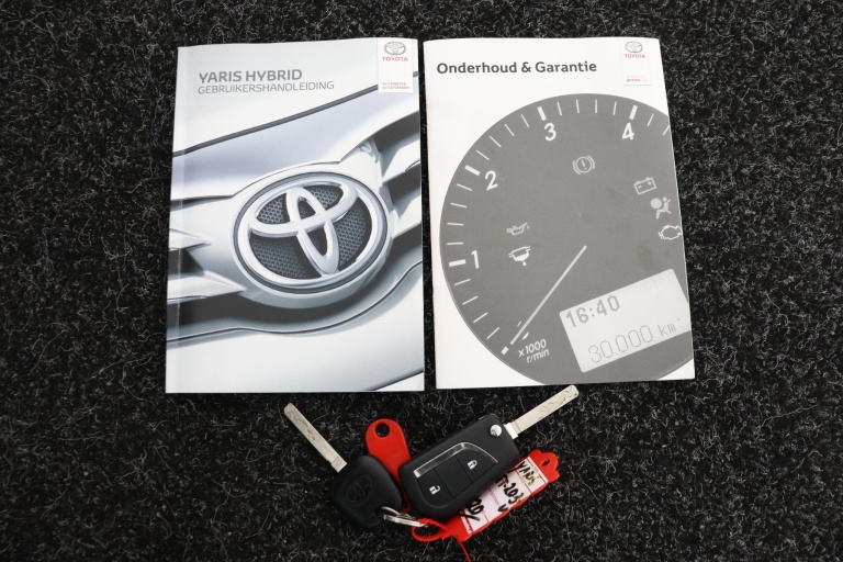 Toyota Yaris - 1.5 Hybrid Active 11