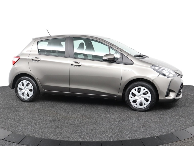 Toyota Yaris - 1.5 Hybrid Active 14