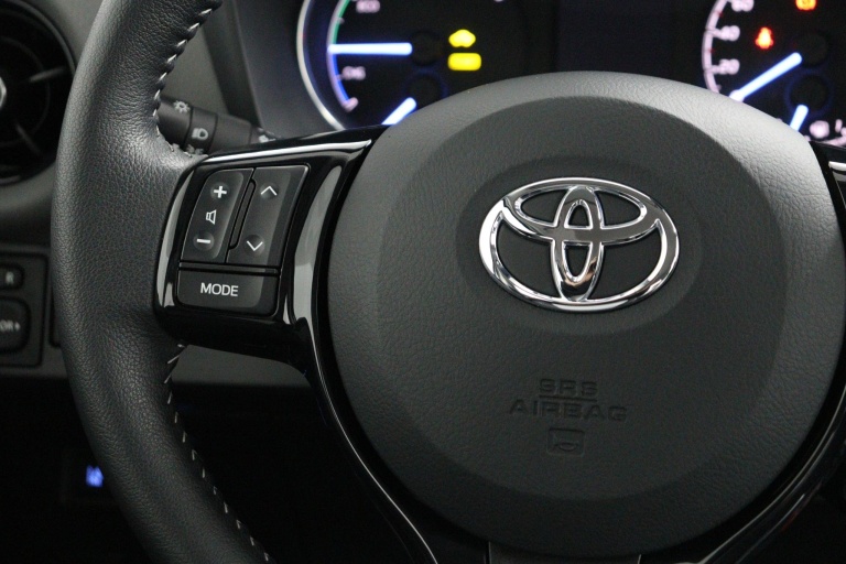 Toyota Yaris - 1.5 Hybrid Active 19