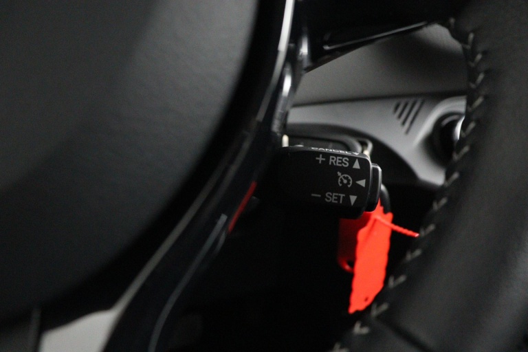 Toyota Yaris - 1.5 Hybrid Active 44