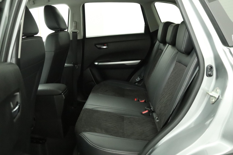 Suzuki Vitara - 1.5 Hybrid Style 18