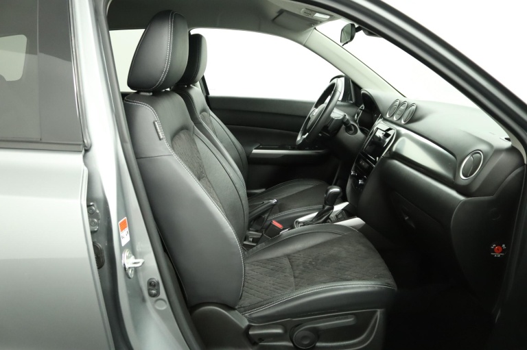 Suzuki Vitara - 1.5 Hybrid Style 22