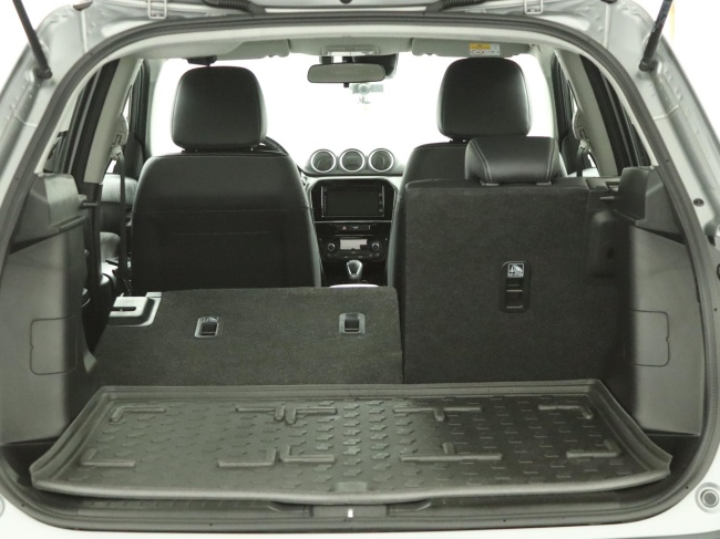 Suzuki Vitara - 1.5 Hybrid Style