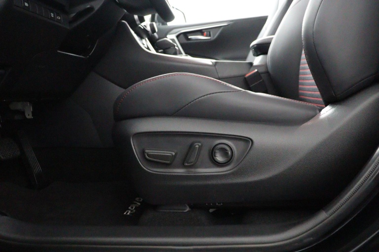 Toyota RAV4 - 2.5 Plug-in Hybrid AWD Style 28