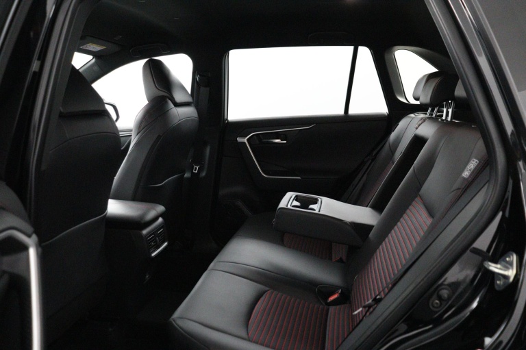 Toyota RAV4 - 2.5 Plug-in Hybrid AWD Style 43