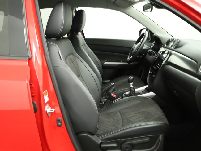 Suzuki Vitara - 1.4 Boosterjet Style Smart Hybrid