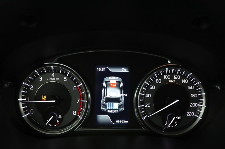 Suzuki Vitara - 1.4 Boosterjet Style Smart Hybrid 56