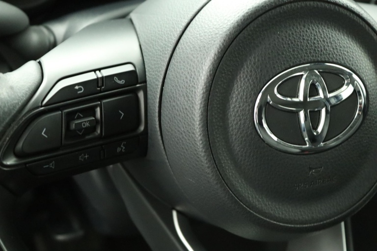 Toyota Yaris Cross - 1.5 Hybrid Active 19