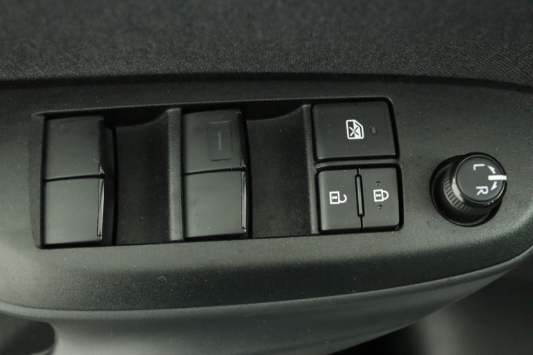 Toyota Yaris Cross - 1.5 Hybrid Active 28