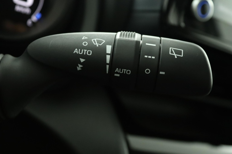 Toyota Yaris Cross - 1.5 Hybrid Active 30