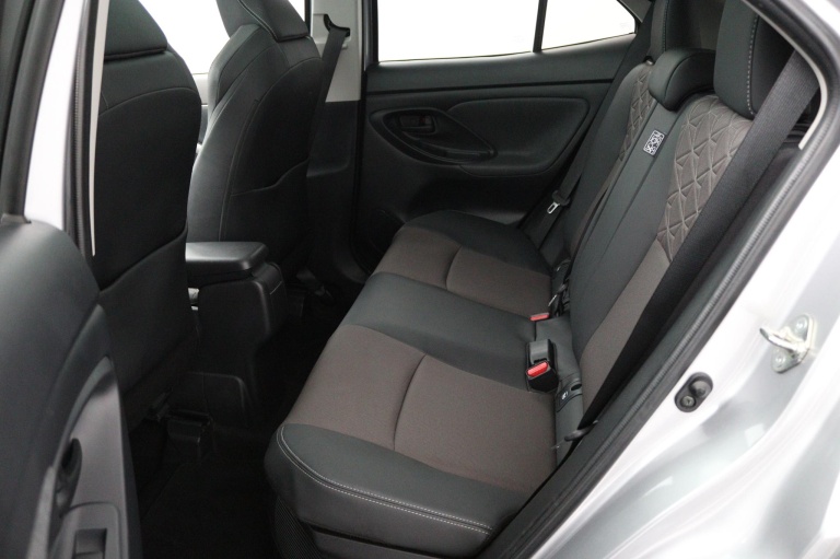 Toyota Yaris Cross - 1.5 Hybrid Adventure 18