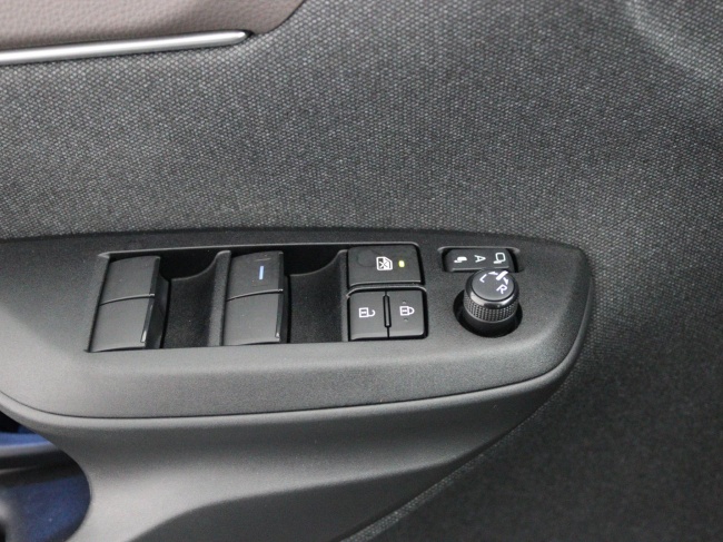 Toyota Yaris Cross - 1.5 Hybrid Adventure