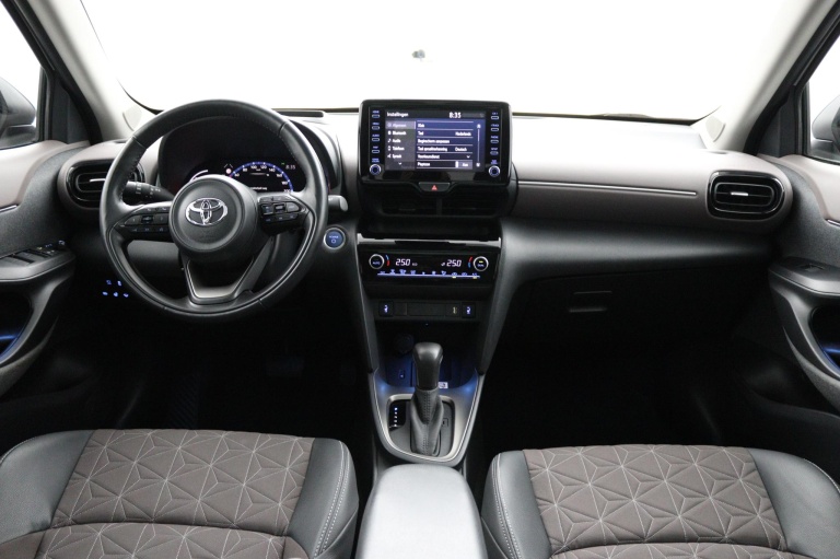 Toyota Yaris Cross - 1.5 Hybrid Adventure 4