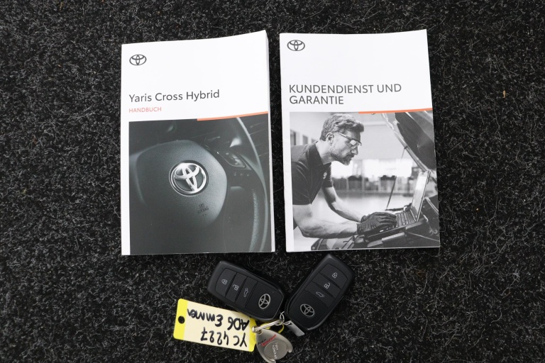 Toyota Yaris Cross - 1.5 Hybrid GR Sport 11