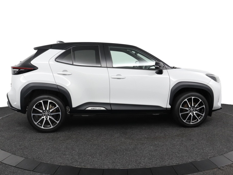 Toyota Yaris Cross - 1.5 Hybrid GR Sport 13