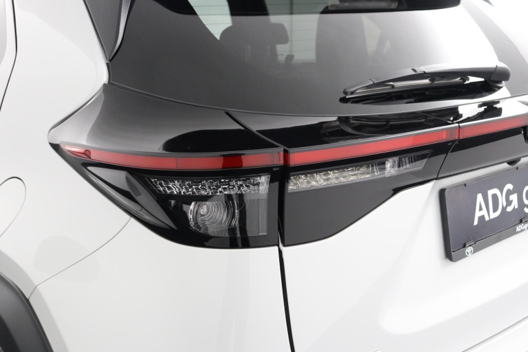 Toyota Yaris Cross - 1.5 Hybrid GR Sport 38