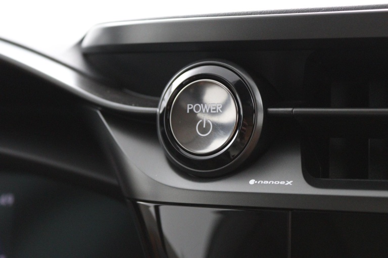 Lexus RZ - 350e Luxury Line 77 kWh 41