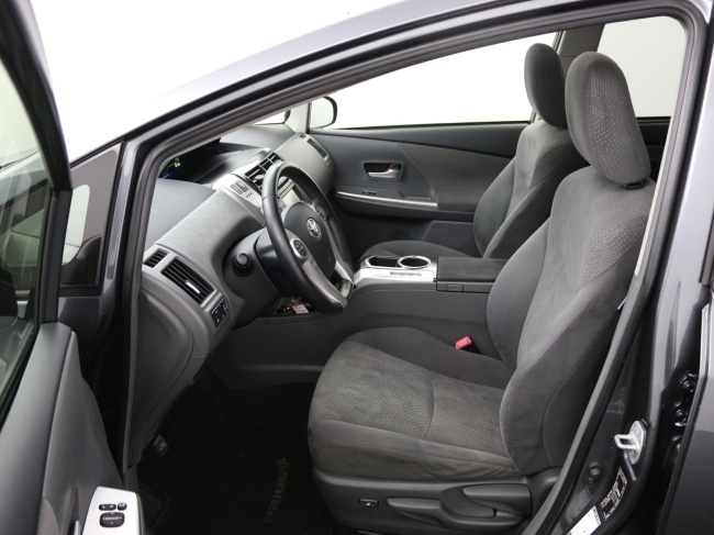 Toyota Prius Wagon - 1.8 Aspiration Limited