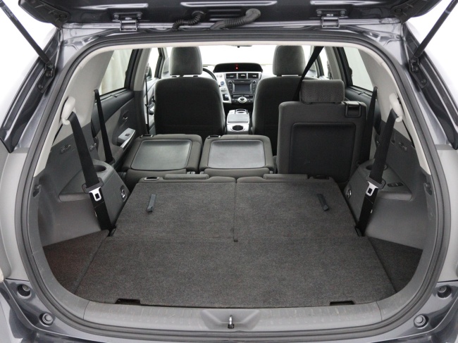 Toyota Prius Wagon - 1.8 Aspiration Limited