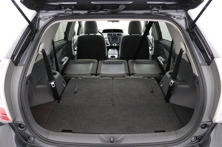 Toyota Prius Wagon - 1.8 Aspiration Limited 28