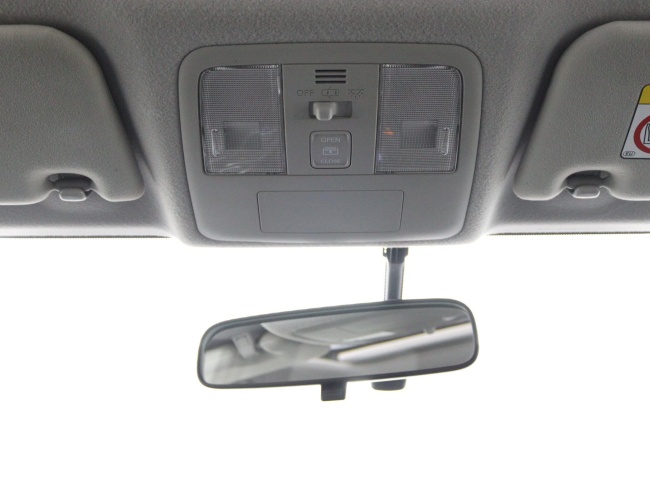 Toyota Prius Wagon - 1.8 Aspiration Limited