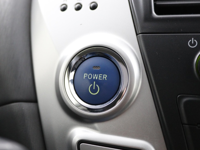 Toyota Prius Wagon - 1.8 Aspiration Limited