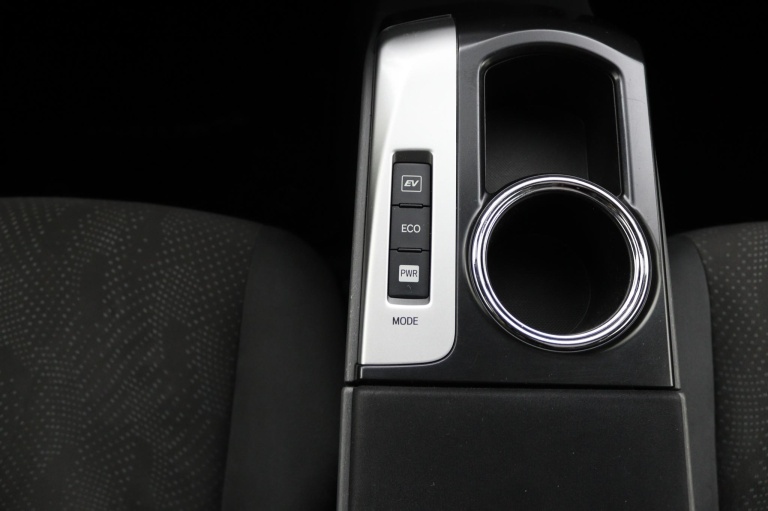 Toyota Prius Wagon - 1.8 Aspiration Limited 50