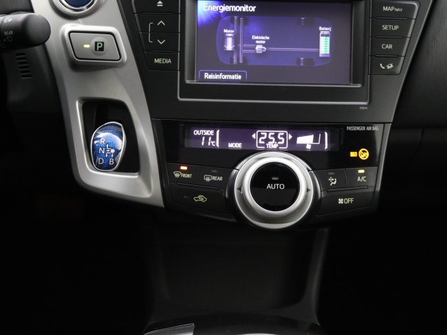 Toyota Prius Wagon - 1.8 Aspiration Limited