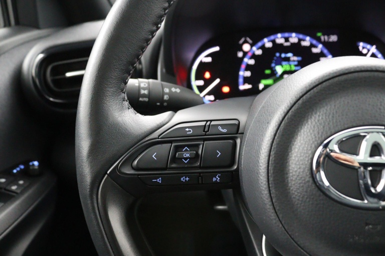 Toyota Yaris Cross - 1.5 Hybrid Dynamic Plus 18