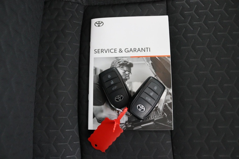 Toyota Yaris Cross - 1.5 Hybrid Dynamic Plus 24