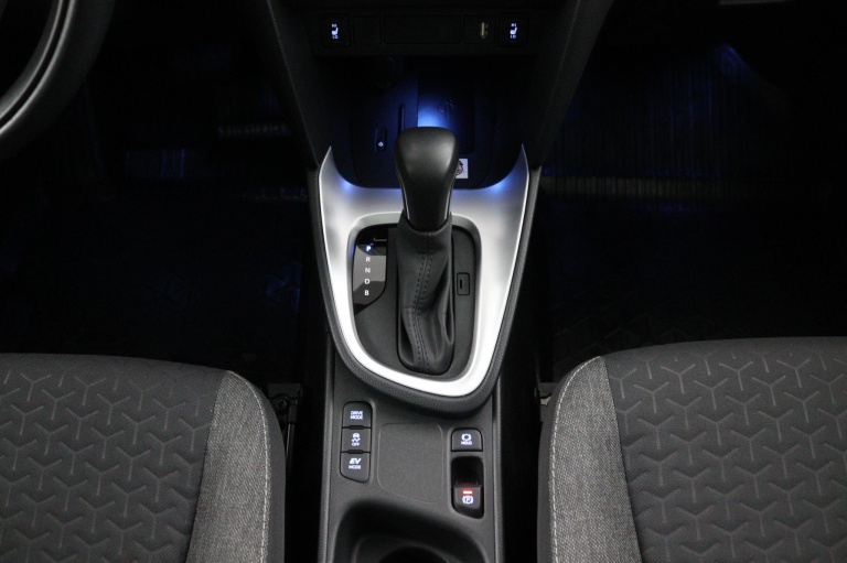 Toyota Yaris Cross - 1.5 Hybrid Dynamic Plus 26